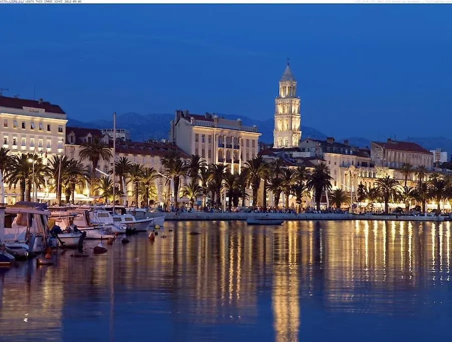 Appartement Luxury Apts Leone Split Centre