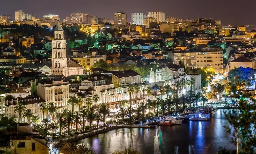 Luxury Apts Leone Split Centre