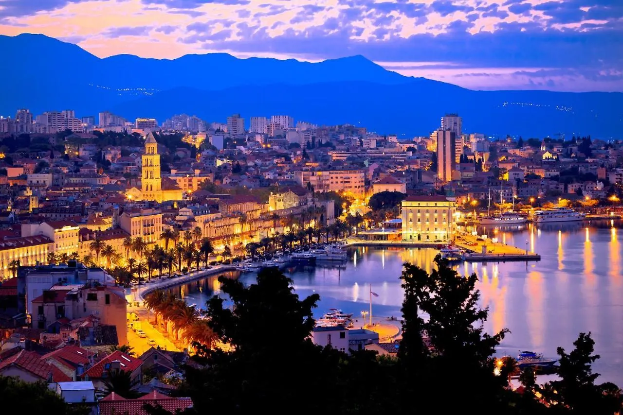 Luxury Apts Leone Split Centre
