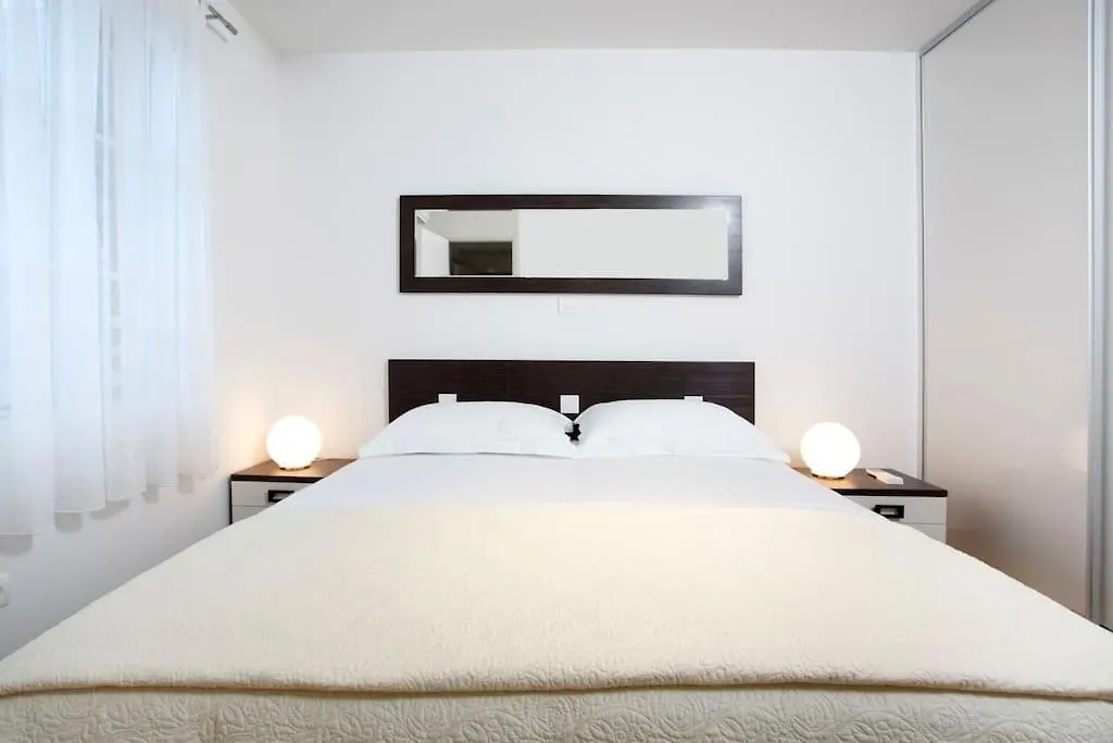 Luxury Apts Leone Split Centre 0*,  Croatia