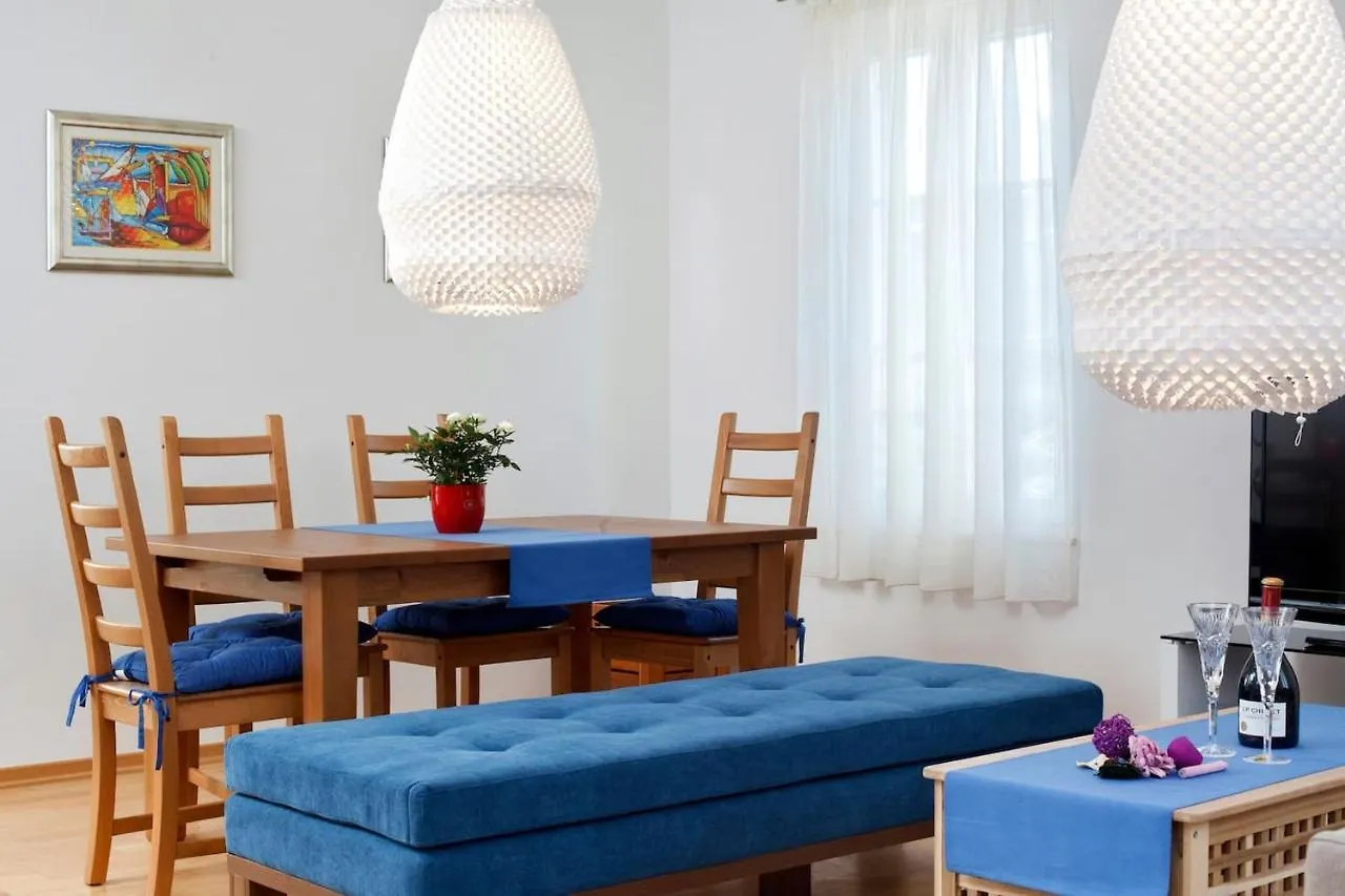 Apartment Luxury Apts Leone Split Centre