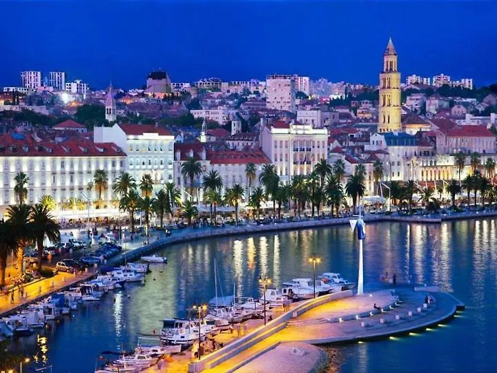 Luxury Apts Leone Split Centre